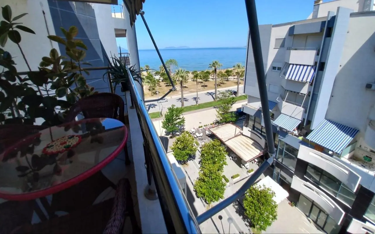 Lungo Mare & Luxury Apartments Vlorë