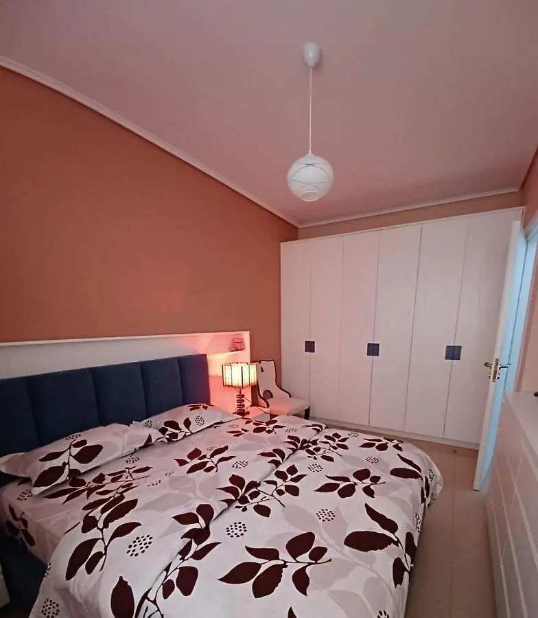 Lungo Mare & Luxury Apartments Vlorë